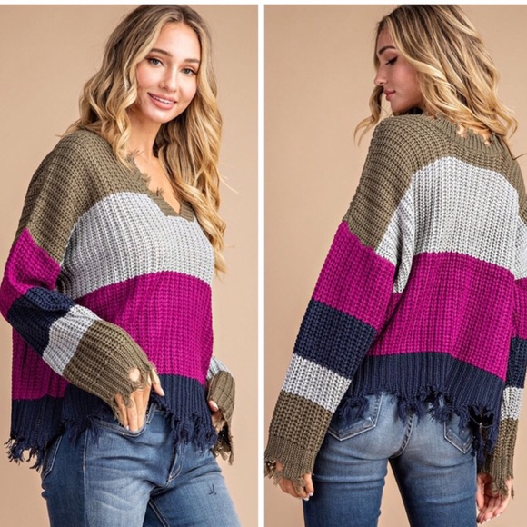 LAST ONE✨EXTREMELY SOFT DISTRESSED SWEATER - Picture 4 of 4